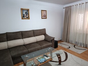 Apartament 4 camere decomandate