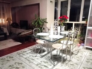 Apartament 4 camere decomandate, etajul 3, zona Lipovei