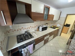 Apartament 4 camere, renovat, mobilat, utilat, CT+AC, etaj 3, zona Sud