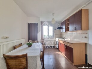 Apartament cu 2 camere, centrala proprie, boxa in CF, zona Cetatii