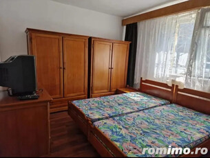 Apartament cu 2 camere de vanzare, decomandat, Dealul Florilor