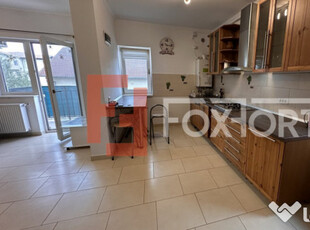 Apartament cu 2 camere la etajul 1 + 2 locuri de parcare, zo