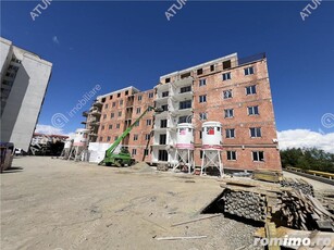 Apartament cu 3 camere 2 bai si 2 balcoane zona Ciresica