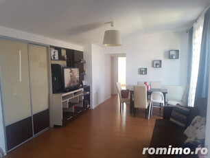 Apartament cu 3 camere de vanzare, 100 mp, zona centrala, Dej