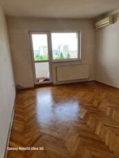 Apartament cu 3 camere de vânzare în Târgu Mureș zonz Dâmbu Poetros