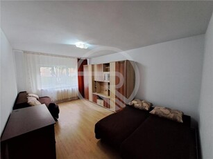 Apartament cu 3 camere, mobilat si utilat, situat in cartierul Zorilor!