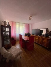 apartament cu 4 camere in orasul Motru