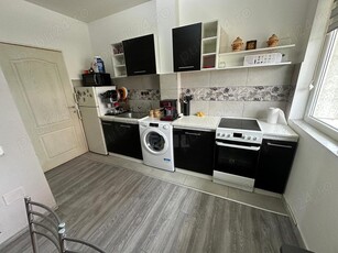 Apartament de 2 camere, decomandat, cu terasa de 50 mp