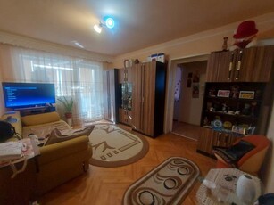 Apartament de 4 camere, decomandat, 59 mp., zona Manastur