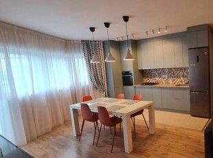 Apartament de inchiriat cu 2 camere, loc parcare!