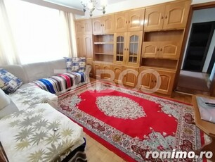 Apartament de vanzare 3 camere balcon etaj intermediar Terezian Sibiu