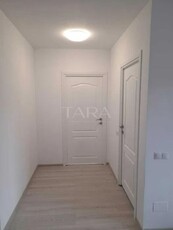 Apartament de vanzare cu 3 camere in Floresti