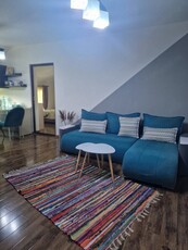 Apartament Modern Tip Mansardă, Mobilat și Utilat, în Arad - Fără Comision la Cumpărare!