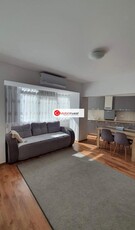 Apartament renovat 4 camere, 2 bai, etaj 3, zona Cetate