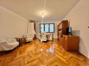 Apartament superb la vilă cu 3 camere Ștrand 1