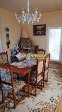 Casa de vanzare in Alba Iulia Centru cu 4 camere teren aferent 1000 mp