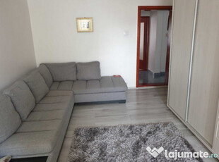 De vânzare apartament cu 2 camere decomandat, zona Bucovina