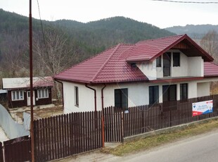 De Vanzare, Casa de Vacanta la Munte Prahuda, Focsani - Vrancea