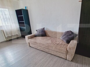 Garsoniera 27mp, mobilat, balcon inchis, zona strazii Bucuresti