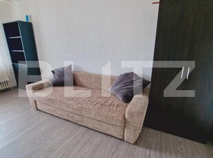 Garsoniera 27mp, mobilat, balcon inchis, zona strazii Bucuresti