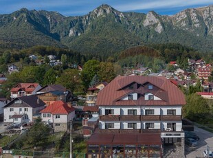 Hotel de 3 Stele Activ în Bușteni, cu Vedere Spre Munții Bucegi!