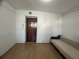 Particular vând apartament 2 camere confort 3 Baicului