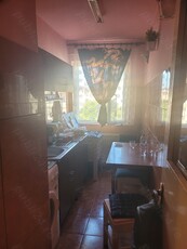 Proprietar vând apartament 2 camere zona . Girocului Judetean