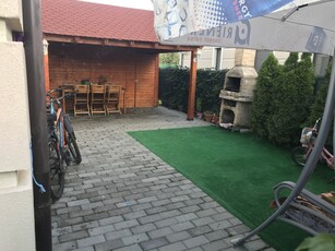 Proprietar vand apartament cu 2 camere si gradina