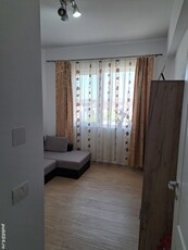 Proprietar vand apartament o camera Calea Urseni fara comisiin!