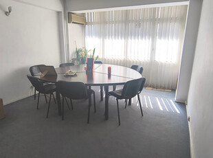 Ultracentral -apartament 7 camere locuit sau birouri