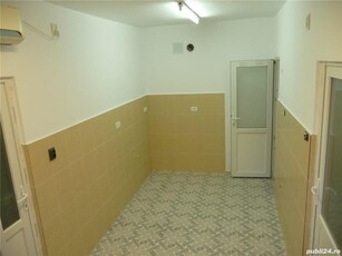 Ultracentral Cetate vand apartament cu doua camere