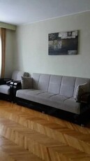 Vând apartament 2 camere decomandat, etaj 1, Mărășești. Merită văzut!