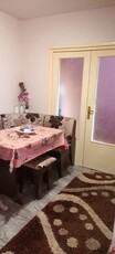 Vand apartament 3 camere Dâmbu Pietros