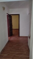 Vând apartament 4 camere