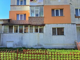 Vând apartament