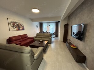 Vând apartament cu 3 camere