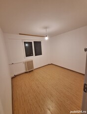 Vând apartament cu doua camere