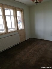 Vând apartament