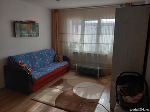 vand Apartament etaj 1 (sau schimb cu casa)