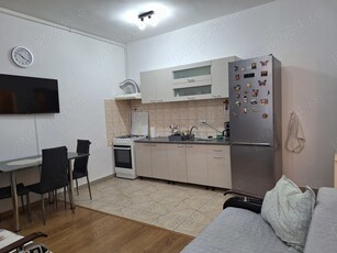 Vand apartament la casă