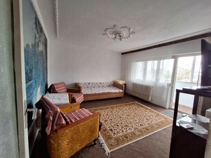 Vand apartament piata doina