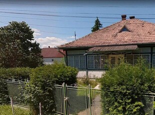 Vand casa si teren in Voslabeni