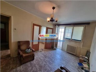 Vanzare Apartament 3 camere Drumul Taberei Metrou Valea Ialomitei