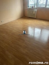 Vanzare Apartament 3 Camere Semidecomandat Berceni-Izvorul Crisului