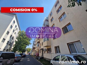 Vânzare apartament 3 camere, situat în zonă semicentrală, str. Comuna din Paris