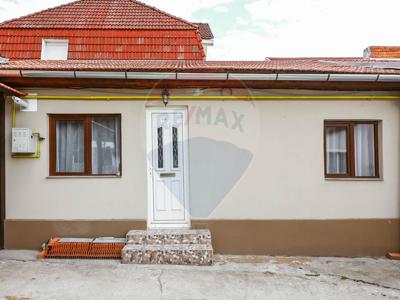 Apartament 1 camera vanzare in casă vilă Bihor, Oradea, Central