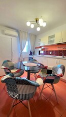 Apartament 2 camere decomandat, zona Circumvalatiunii