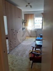 Apartament 3 camere decomandat zona Decebal