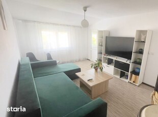 Apartament cu 3 camere, decomandat, Alexandru cel Bun