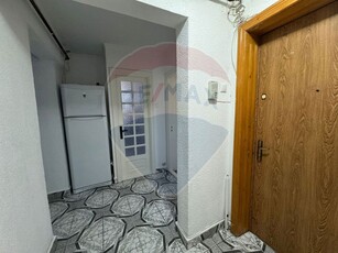 Apartament de inchiriat în zona Sarari